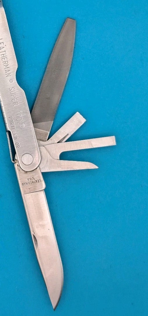 LEATHERMAN Super TOOL Multi Function Tool PLIERS, Stainless! 01/99 DATE