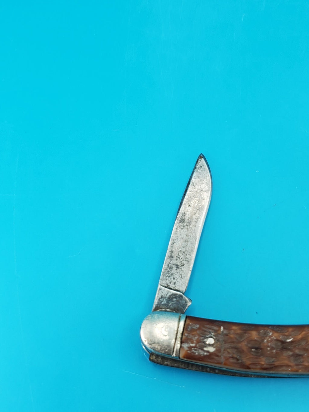 Camillus New York USA #69 Premium Stock Knife Jigged Bovine Bone 1950’s Era