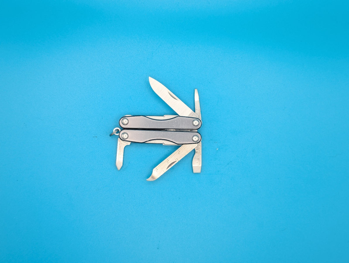 Leatherman Squirt S4 Multi-Tool, Key Ring, Retired, GRAY!