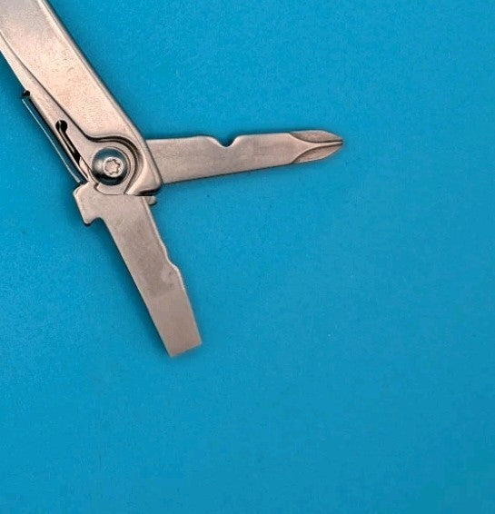 Leatherman Bolster 13 Tool Stainless Steel Multi-Tool! With Sheath!