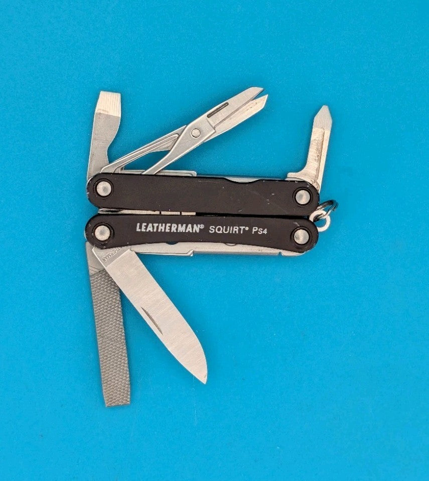 Leatherman SQUIRT PS4 Multi-Tool With Pliers Scissors Knife BLACK!