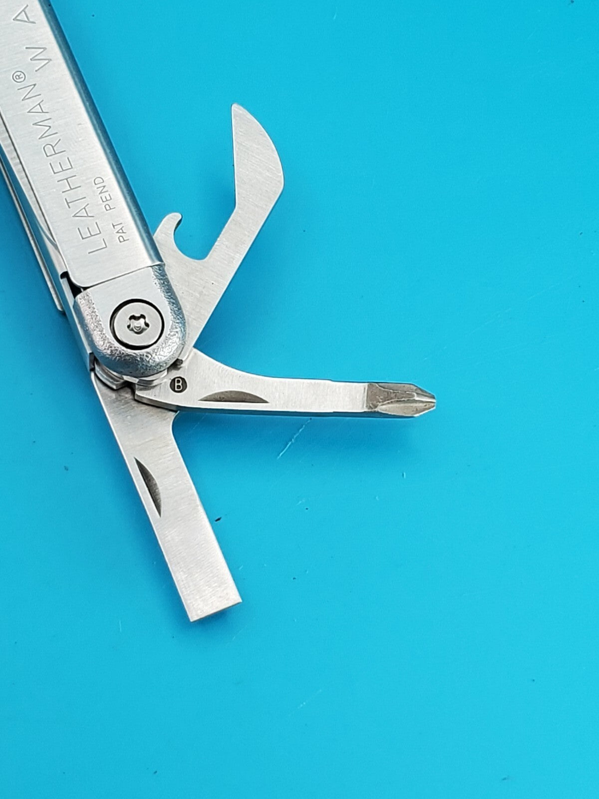 Leatherman Wave Original Vintage Retired, Dated 0401 (APR, 2001)