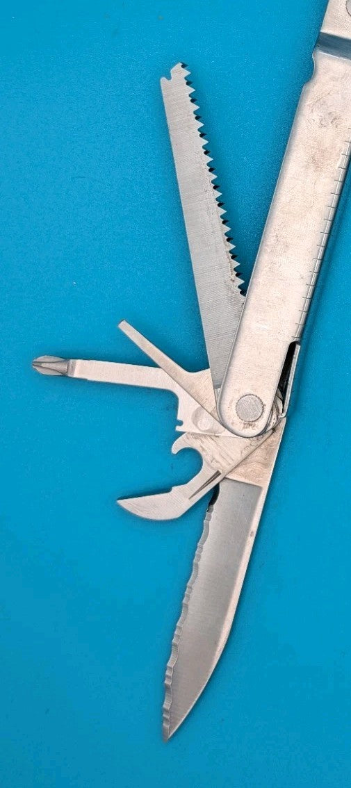LEATHERMAN Super TOOL Multi Function Tool PLIERS, Stainless! 01/96 DATE