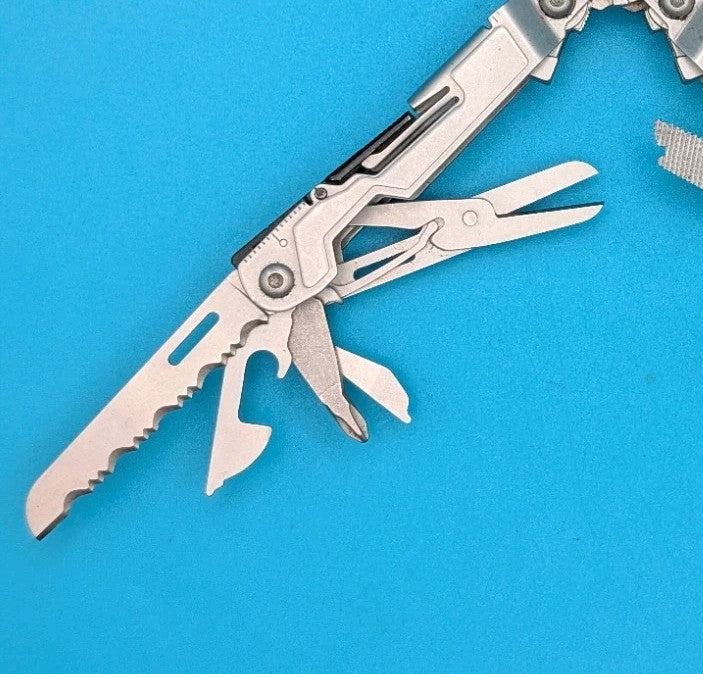 SOG PowerPint Tool Compact Lightweight Silver Multi-Tool!