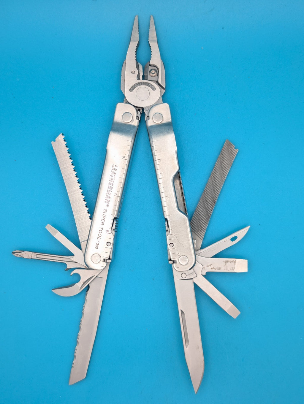 Leatherman Stainless Steel Super Tool 300 Multitool!