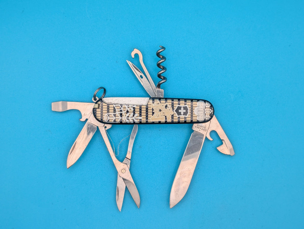 Victorinox Climber Sengoku Sumie Limited Edition Swiss Army Knife Multi Tool!