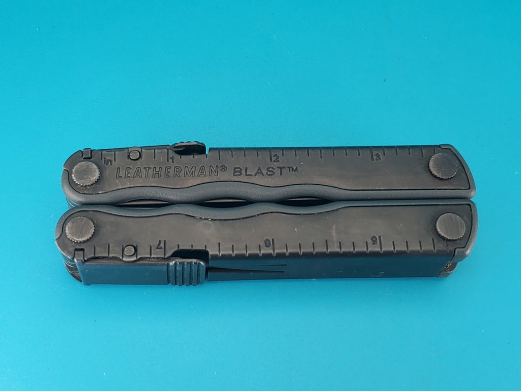 Leatherman BLAST Multi-Tool , Retired Multitool w/ Knife Pliers! BLACK OXIDE!