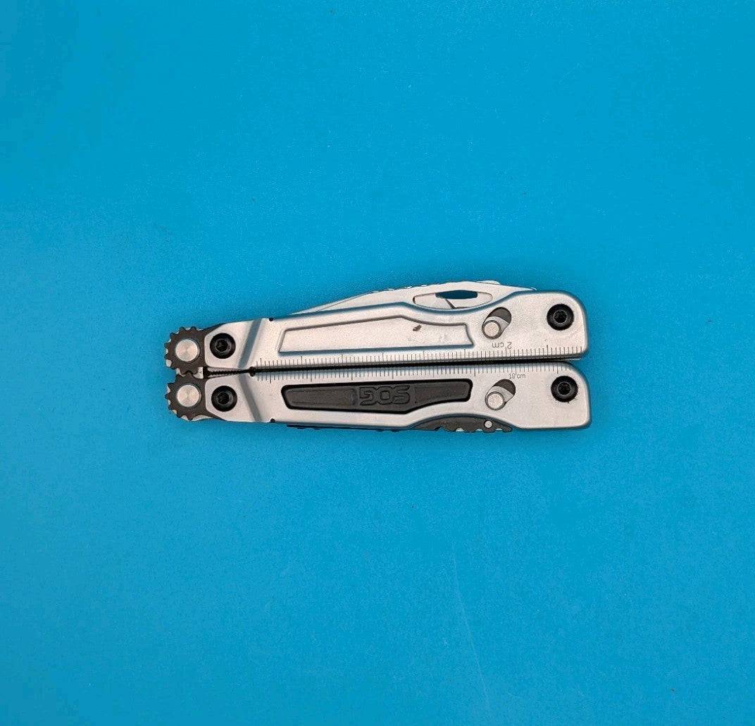 Retired SOG PowerPlay Knife Pliers Multi Tool!