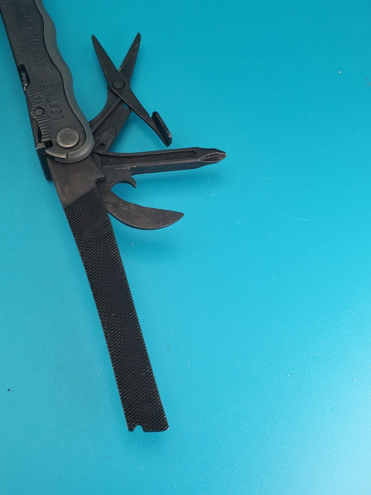 Leatherman BLAST Multi-Tool , Retired Multitool w/ Knife Pliers! BLACK OXIDE!