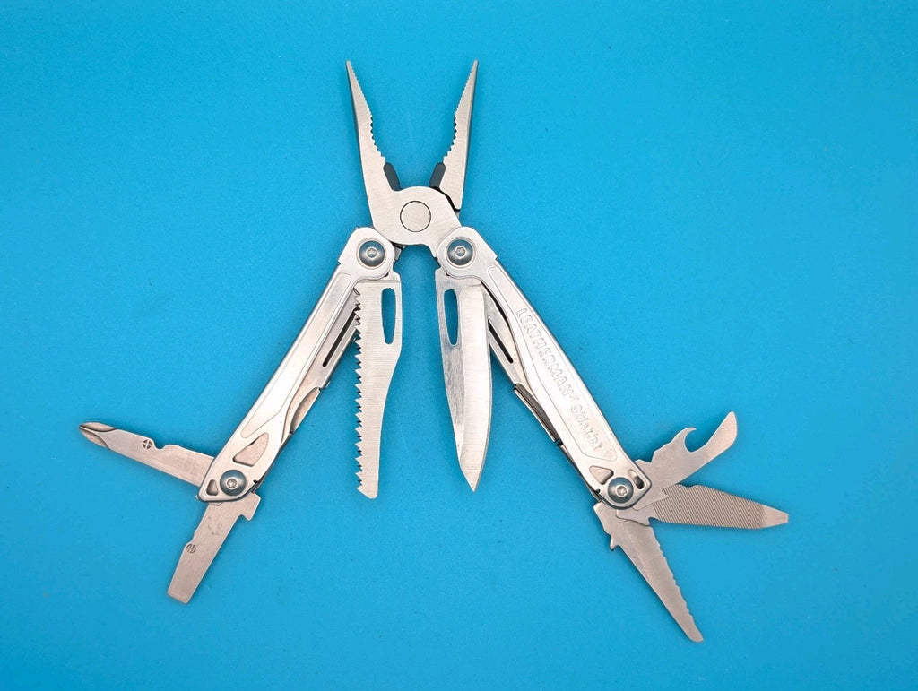 Leatherman Sidekick Multi-Tool, Knife, Pliers, Saw, Stainless! With Sheath!