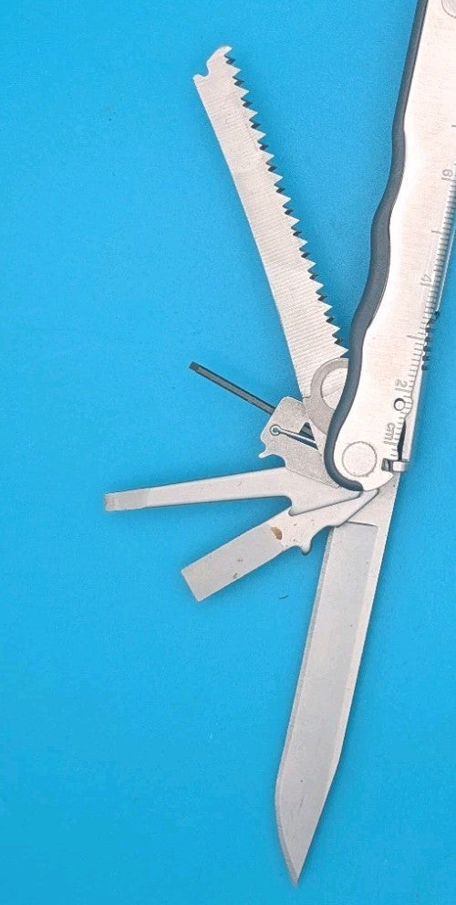 Leatherman BLAST Multi-Tool , Retired Multitool w/ Knife Pliers! With Sheath!