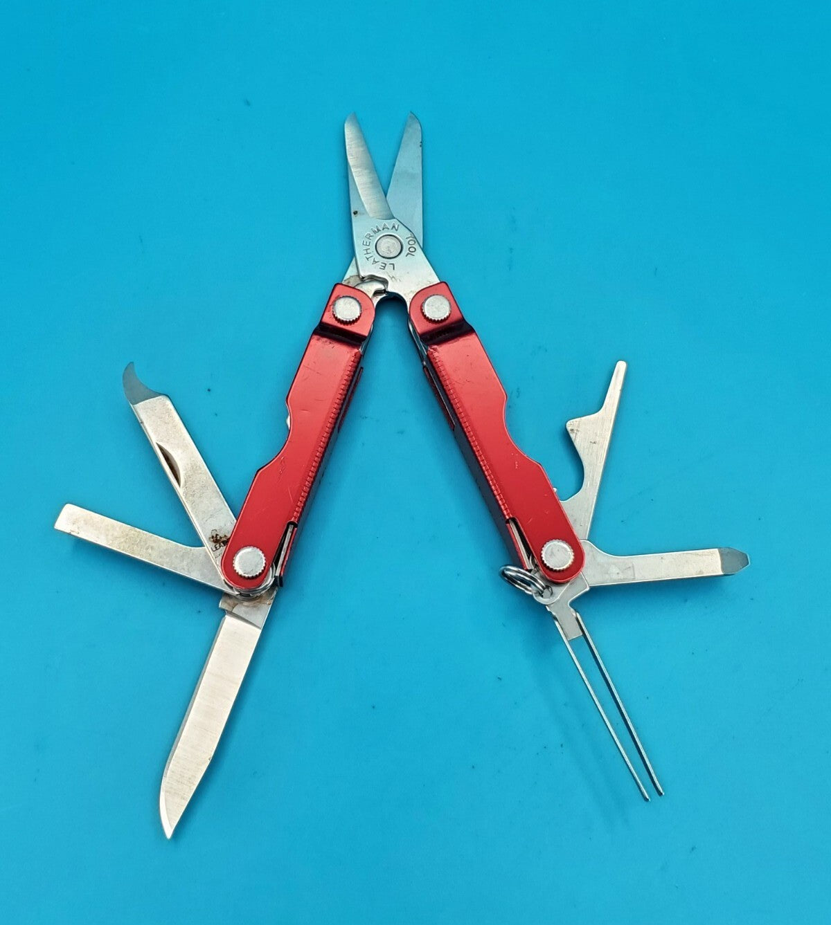 Leatherman Micra Multi-Tool, Knife, Scissors, Key Ring, Red