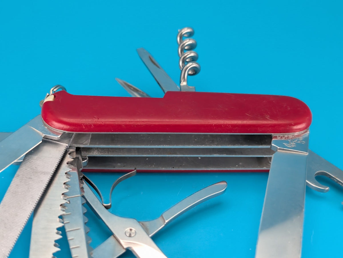 Victorinox Original Handyman Swiss Army Knife Multi Tool, Pliers, 91mm