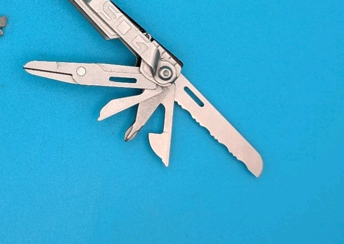 SOG PowerPint Tool Compact Lightweight Silver Multi-Tool!