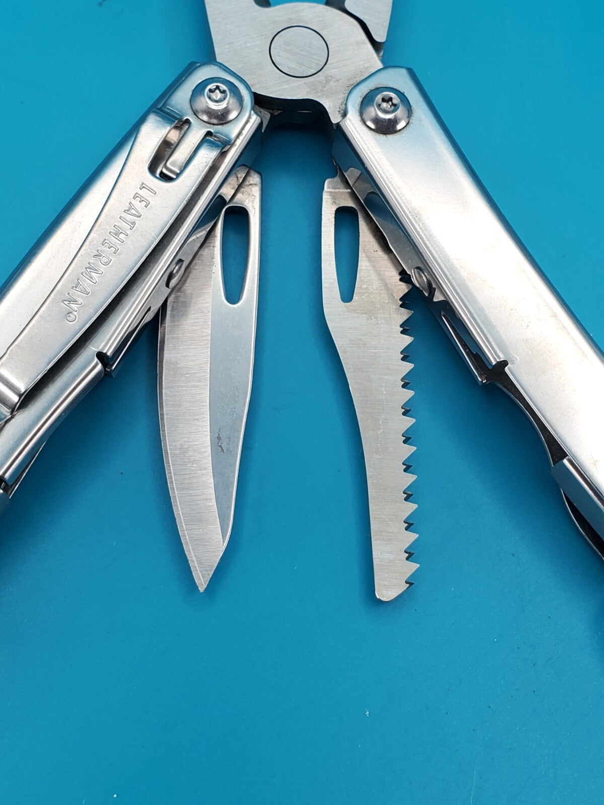 Leatherman Sidekick Multi-Tool, Knife, Pliers, Saw, Stainless!