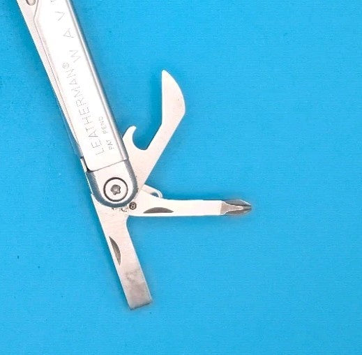 Leatherman Wave Original Vintage Retired, Dated 0800 (Aug, 2000)