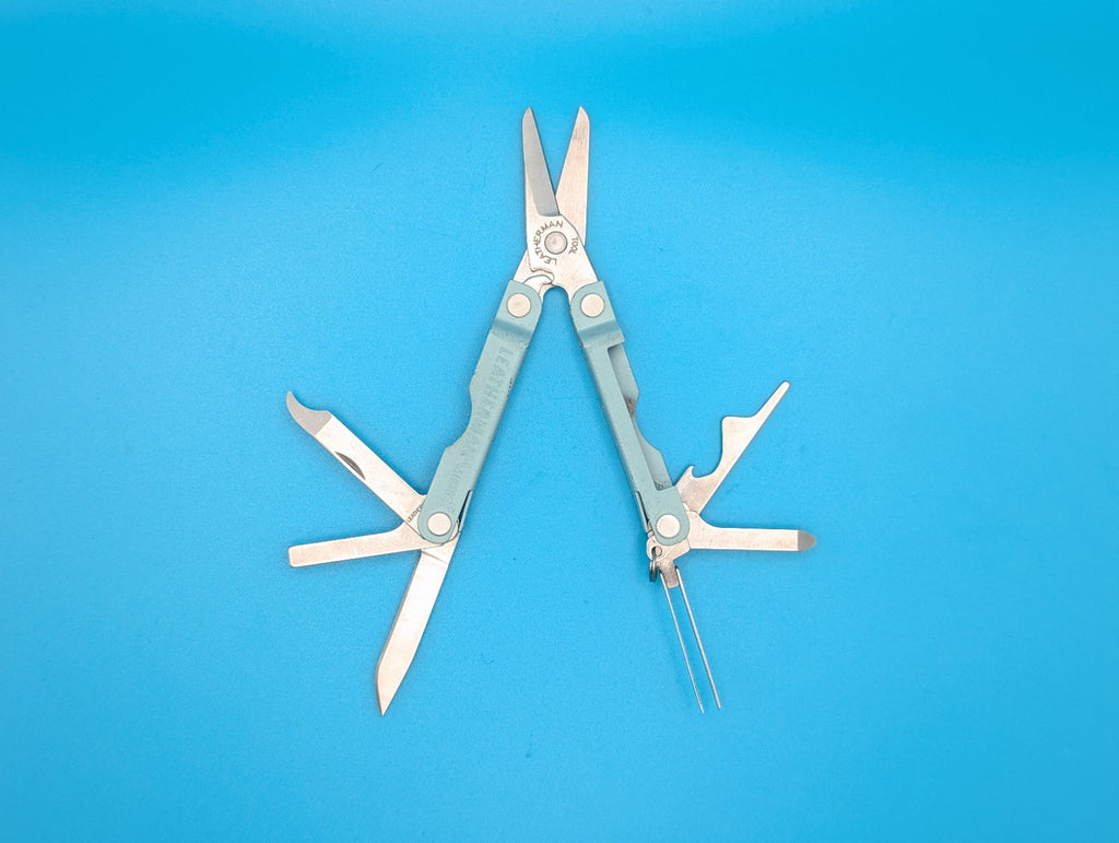 Leatherman Micra Multi-Tool, Knife, Scissors, Key Ring, Teal!
