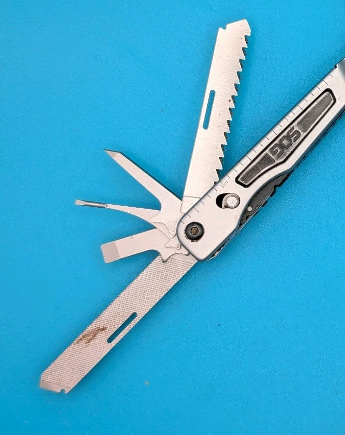 Retired SOG PowerPlay Knife Pliers Multi Tool! With Sheath!