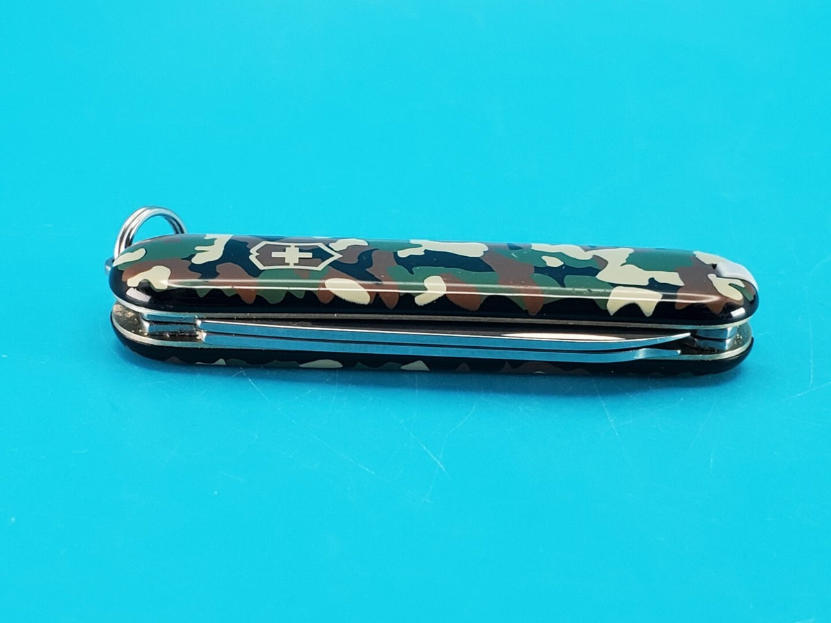 Victorinox Classic SD Swiss Army Knife 3 Tool Pocket Knife! CAMO SCALES!