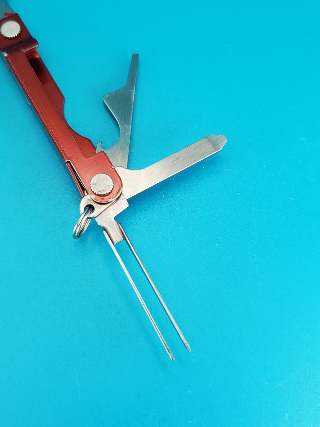 Leatherman Micra Multi-Tool, Knife, Scissors, Key Ring, Red! WITH SHEATH!