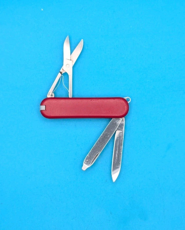 Victorinox Signature Lite Red Swiss Army Knife, 58mm, Red LED