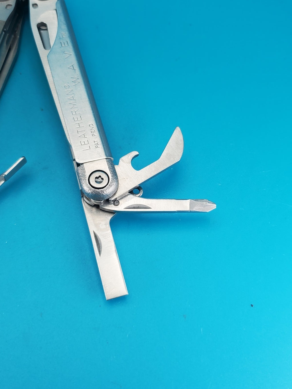Leatherman Wave Original Vintage Retired, Dated 0401 (APR, 2001)