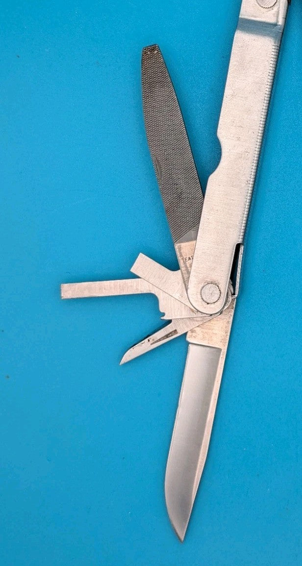 LEATHERMAN Super TOOL Multi Function Tool PLIERS, Stainless! 01/99 DATE