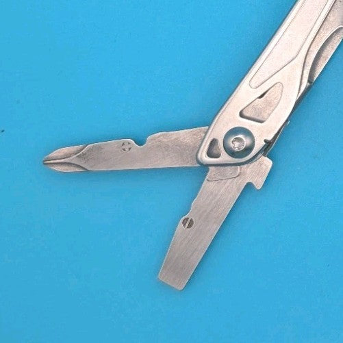 Leatherman Wingman Multi-Tool with Sheath