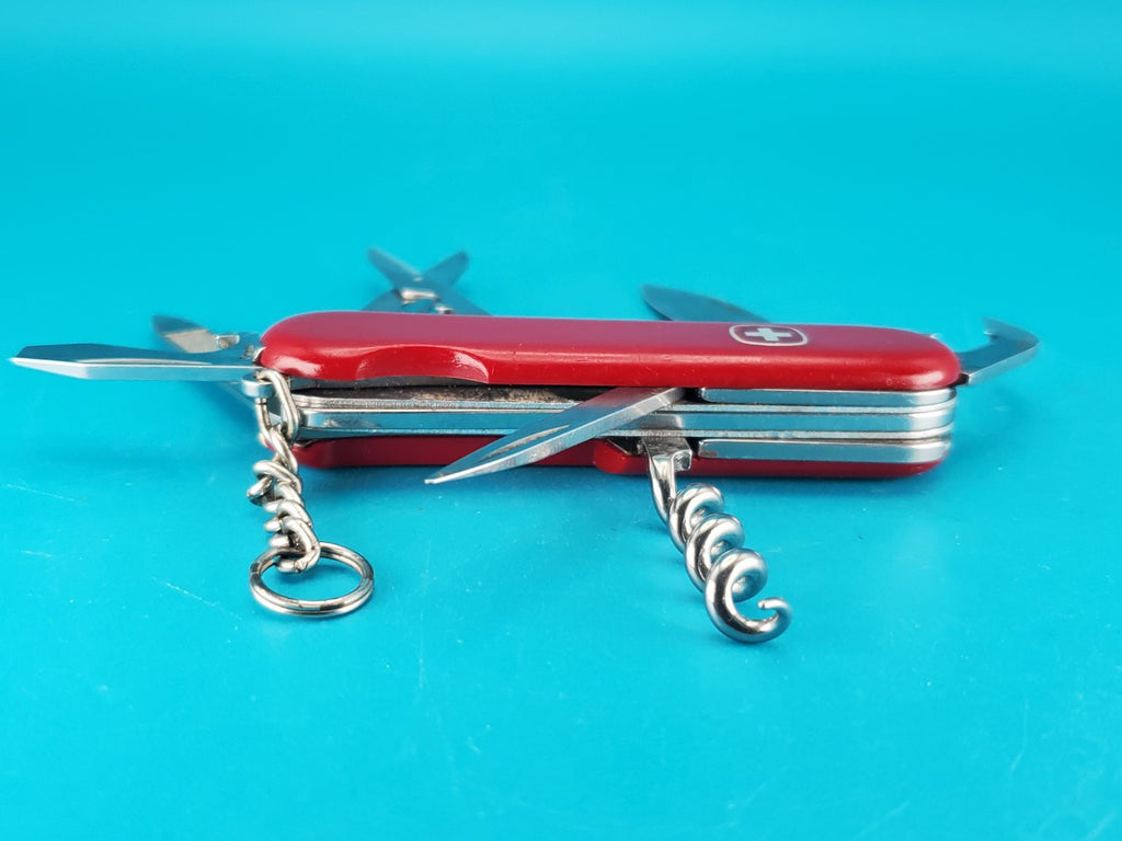 Wenger Traveler Red Swiss Army Knife Multi Tool!