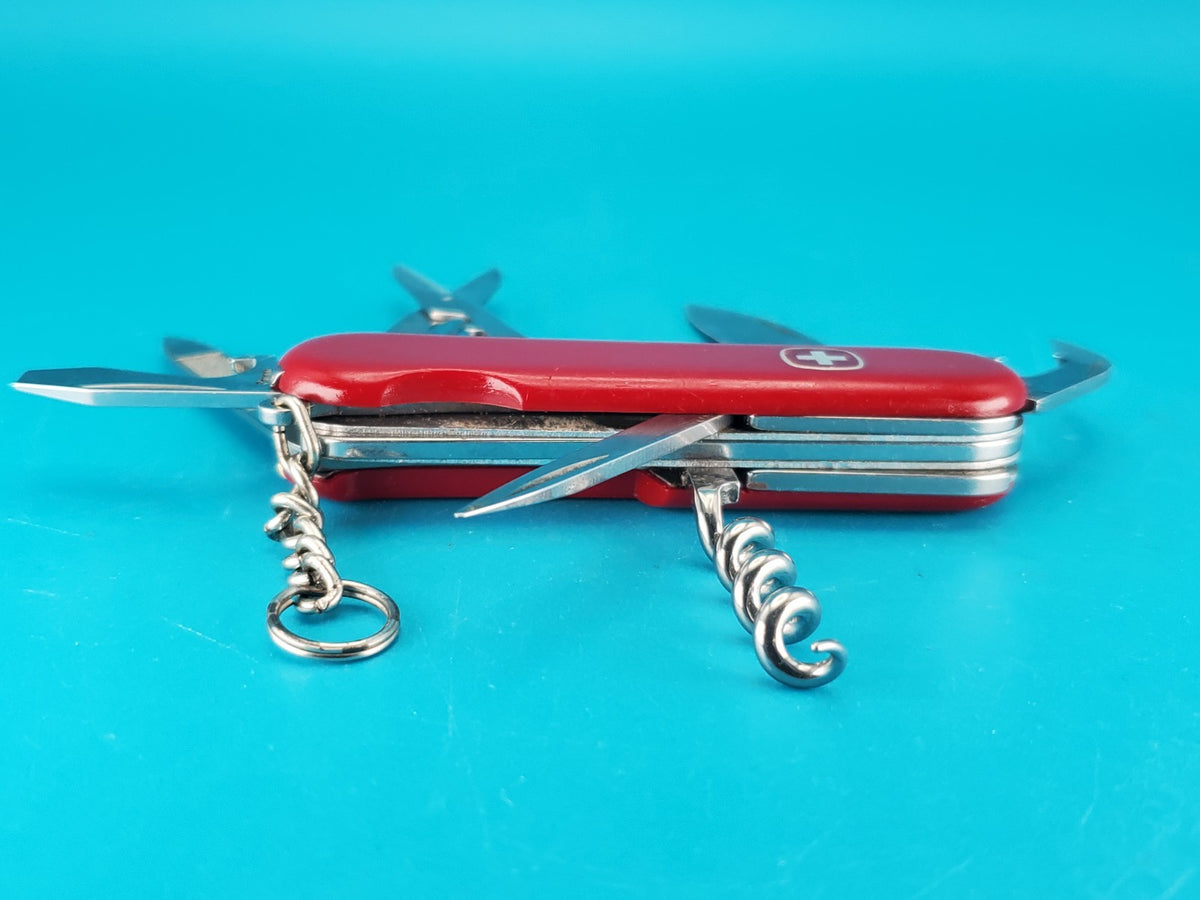 Wenger Traveler Red Swiss Army Knife Multi Tool!