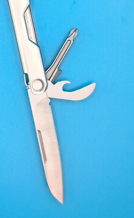 LEATHERMAN Bond Multitool, Stainless Steel Everyday Tool! WITH SHEATH!