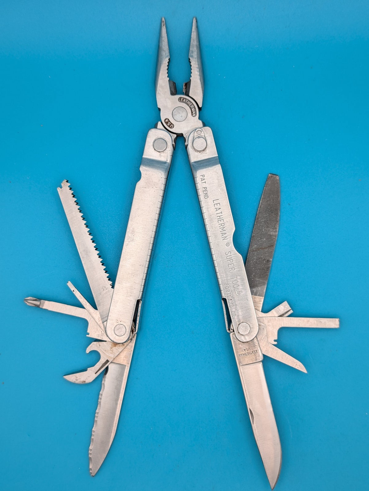LEATHERMAN Super TOOL Multi Function Tool PLIERS, Stainless! 01/99 DATE