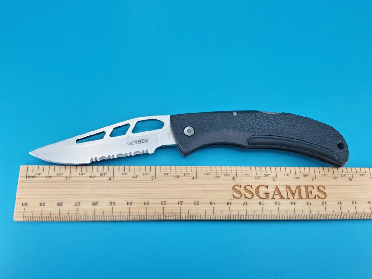 Gerber EZ Out Pocket Knife Lockback Combo Edge Blade USA