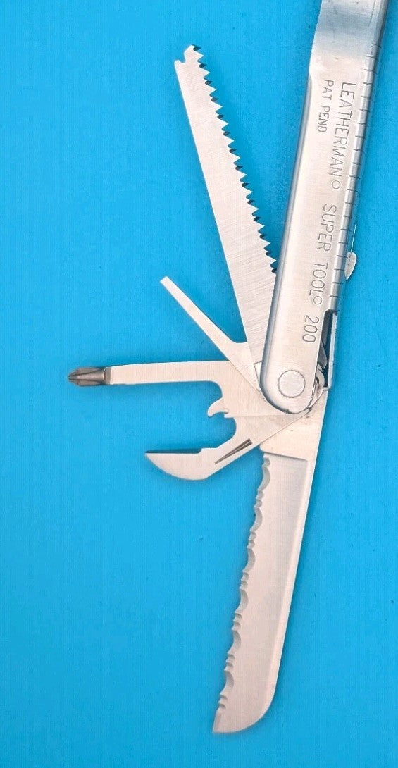 Vintage LEATHERMAN Super TOOL 200 Multi Tool! 05/05 Date Stamp!