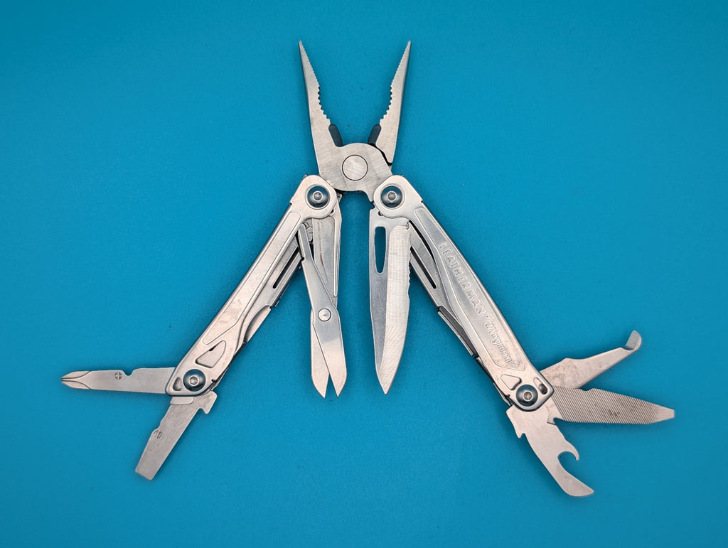 LEATHERMAN WINGMAN MULTI-TOOL! FAST SHIPPING!