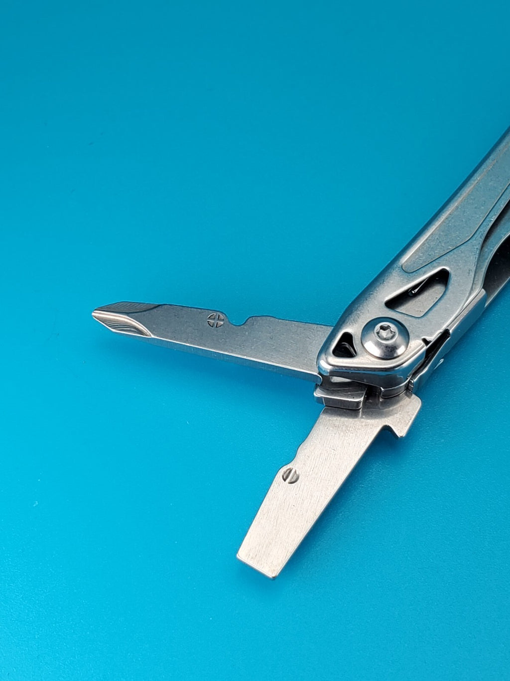 Leatherman Sidekick Multi-Tool, Knife, Pliers, Saw, Stainless!