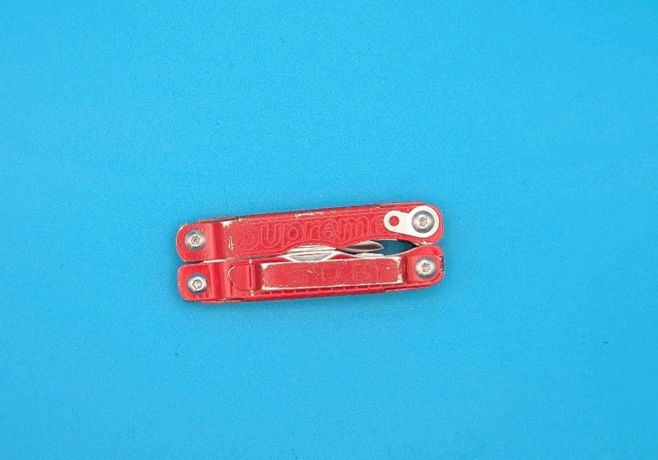 SOG Supreme Snippet Compact Scissors Multi Tool Folding Knife Red!