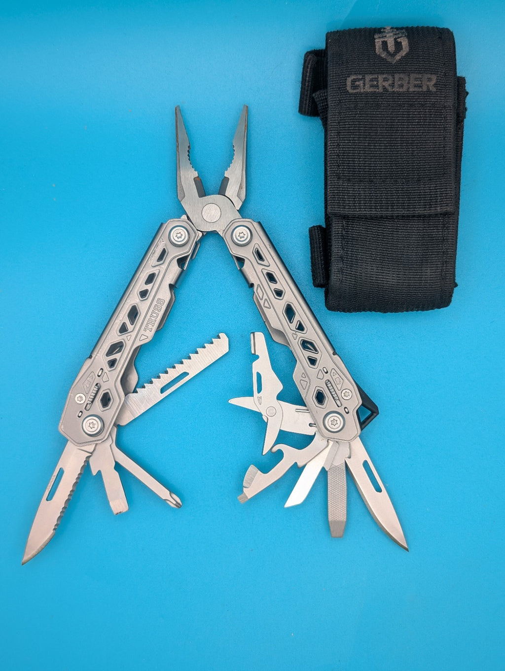 Gerber Truss Multi-Tool! FAST SHIPPING! WITH SHEATH!