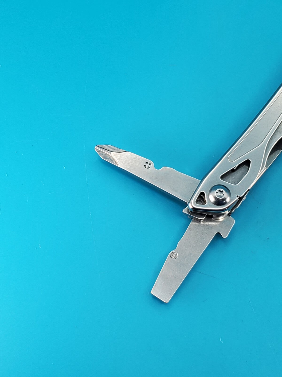 LEATHERMAN WINGMAN MULTI-TOOL! WITH SHEATH! FREE SHIPPING! O'CONNER FAMILY