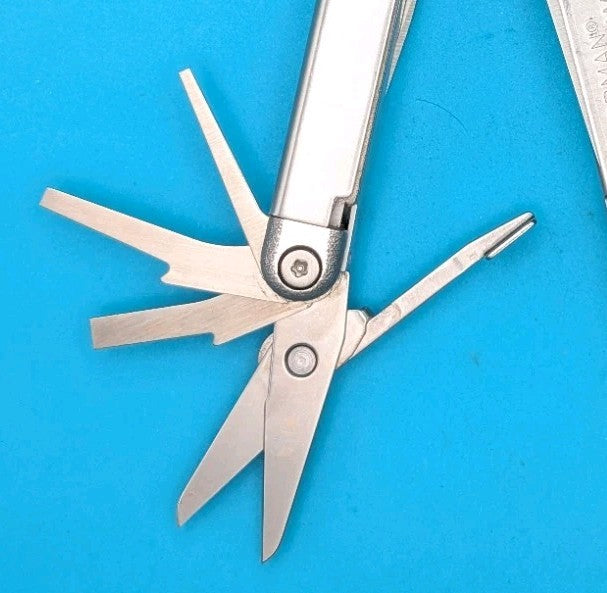 Leatherman Wave Original Vintage Retired, Dated 0300 (Mar, 2000) with Sheath