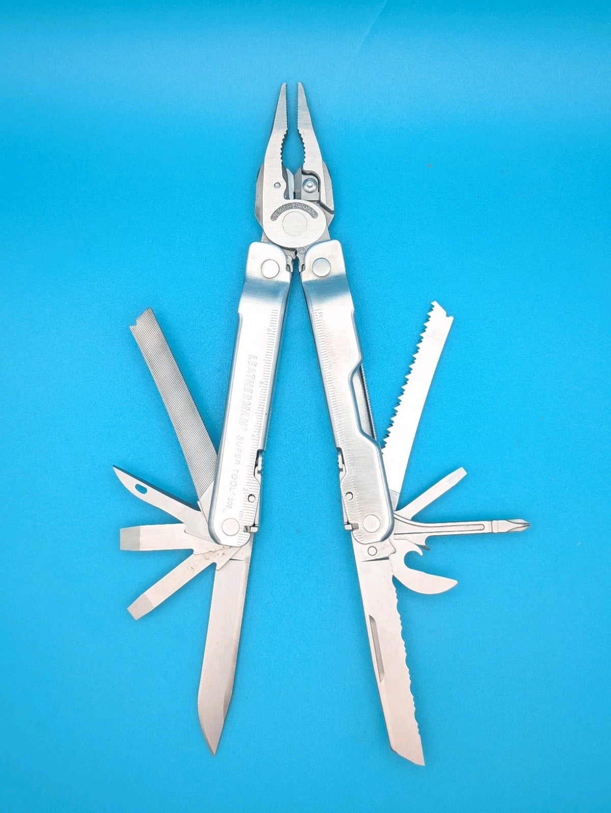 Leatherman Stainless Steel Super Tool 300 Multitool!
