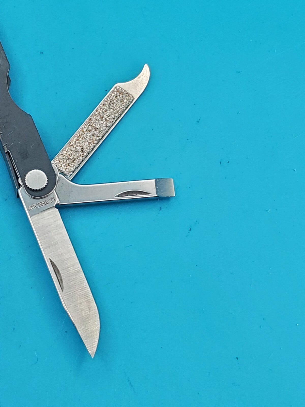 Leatherman Micra Multi-Tool, Knife, Scissors, Key Ring, Gray!