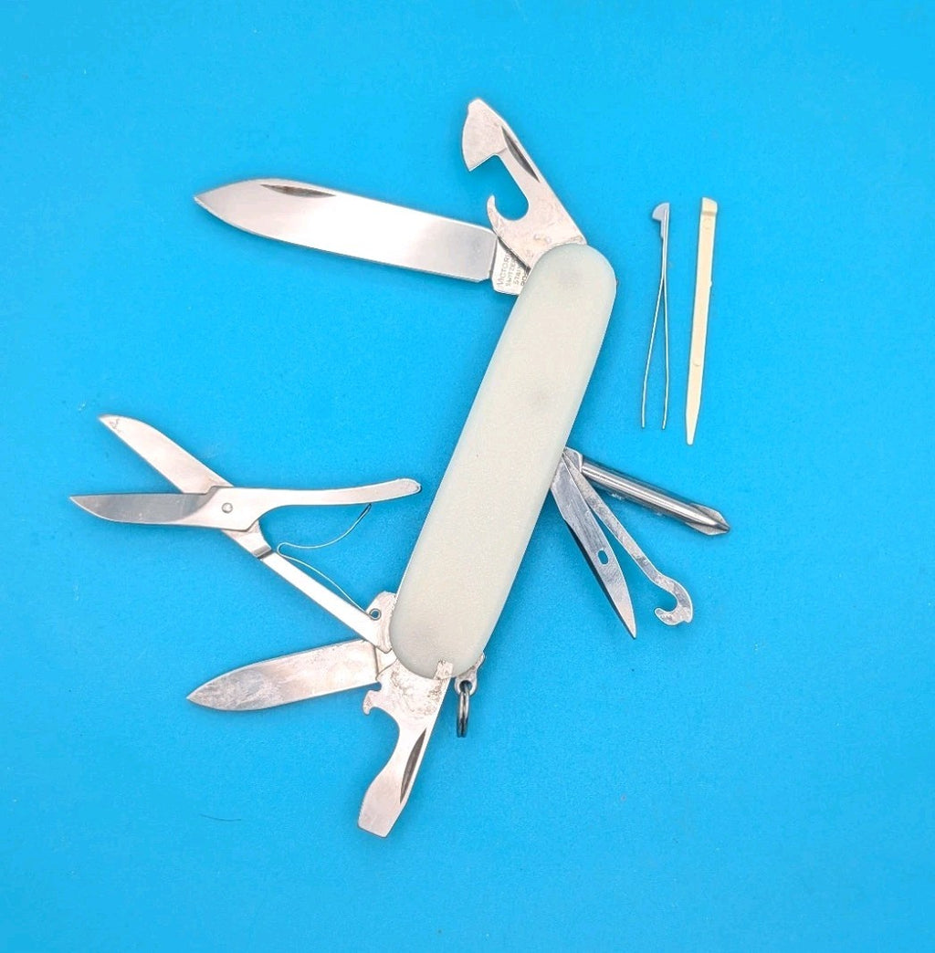 Custom Victorinox Super Tinker Glow in the Dark Swiss Army Knife Multi Tool!