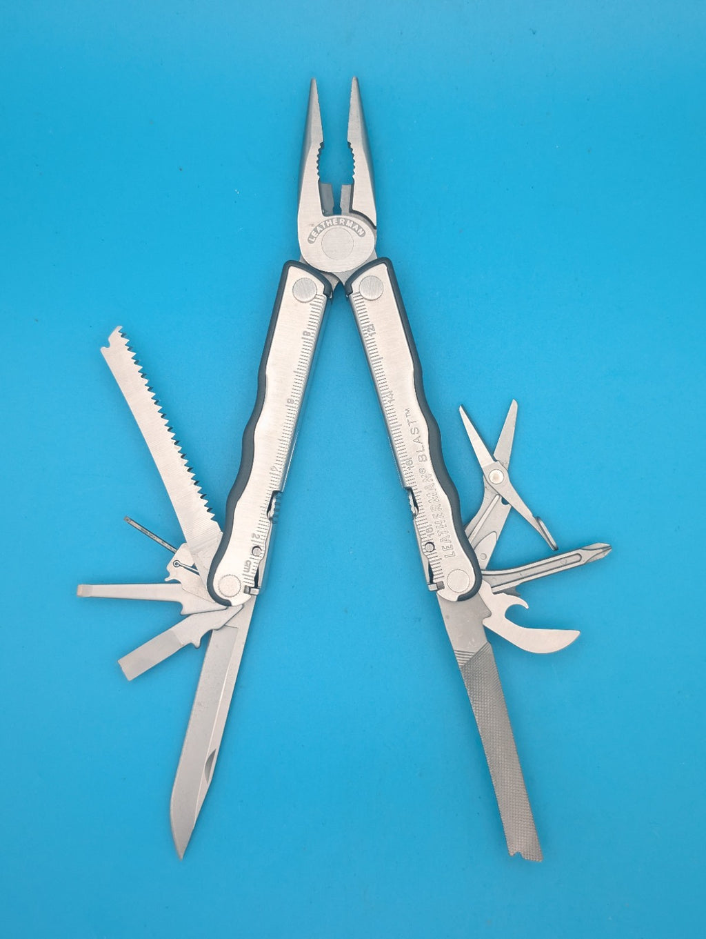 Leatherman BLAST Multi-Tool , Retired Multitool w/ Knife Pliers