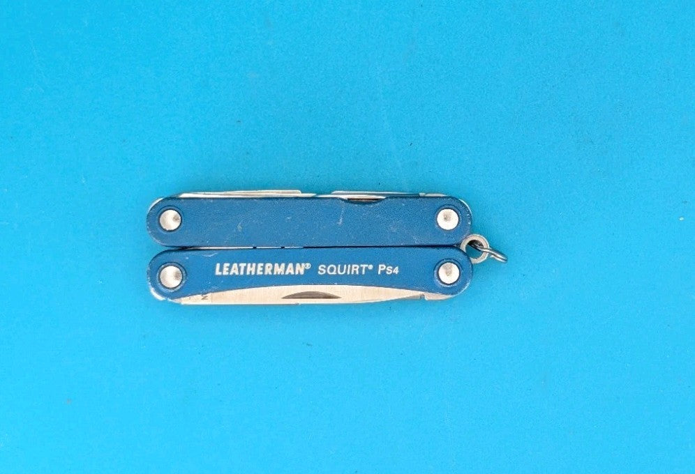 Leatherman SQUIRT PS4 Multi-Tool With Pliers Scissors Knife BLUE!