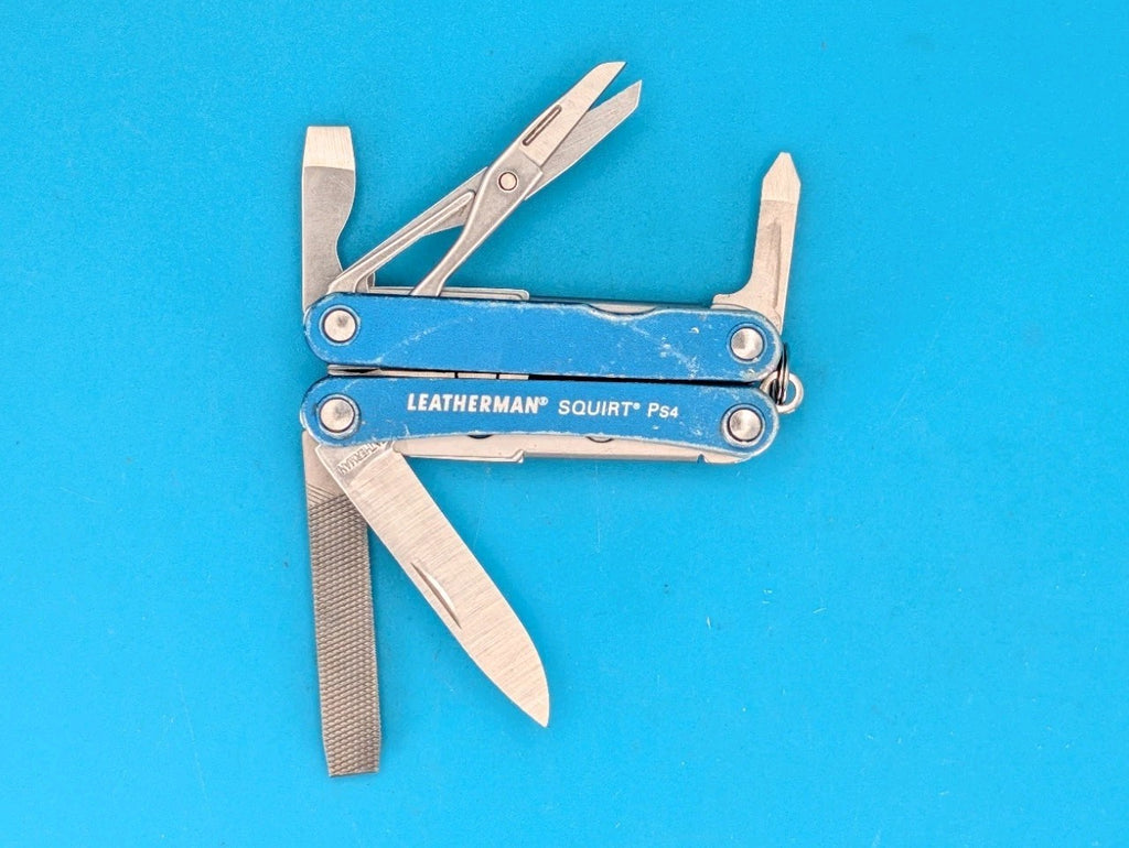 Leatherman SQUIRT PS4 Multi-Tool With Pliers Scissors Knife BLUE!