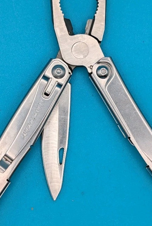 Leatherman Rev 3.8" Multi-Tool, Stainless!