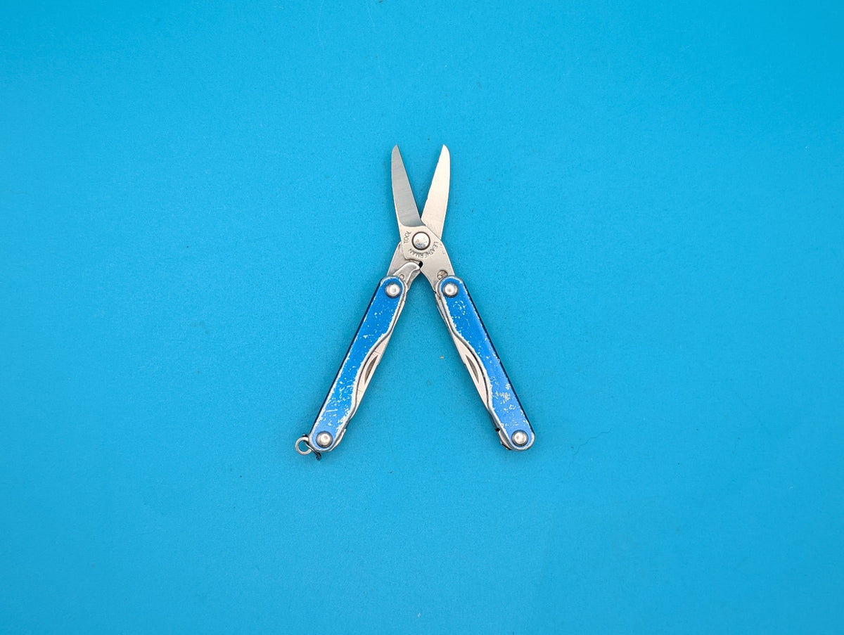 Leatherman Squirt S4 Multi-Tool, Key Ring, Retired, BLUE!