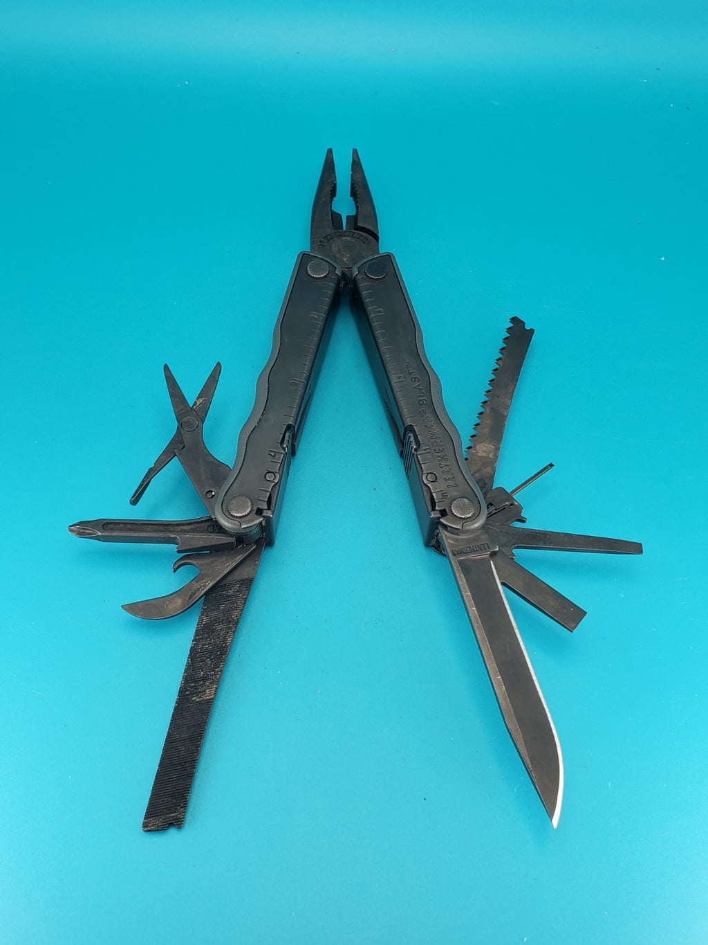 Leatherman BLAST Multi-Tool , Retired Multitool w/ Knife Pliers! BLACK OXIDE!