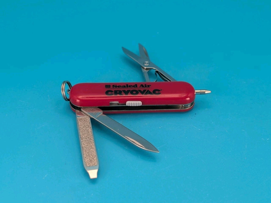 Victorinox Signature Swiss Army Knife Multi Tool! Red! *CRYOVAC*